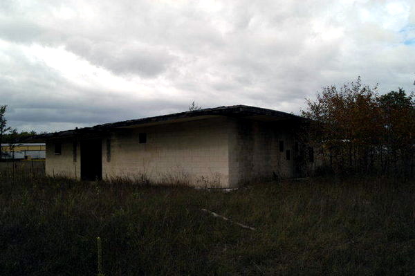 Ken-Mar Drive-In Theatre - Sept 2003 (newer photo)